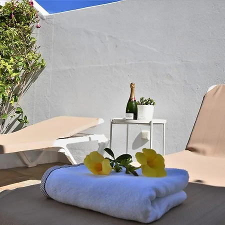 Detached First Class Vacation Home In Well Maintained Community In Uga Vakantiehuis